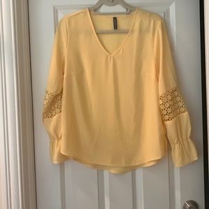 Massini yellow blouse, size small